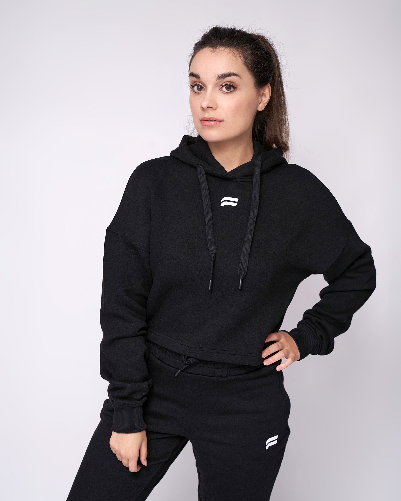 Nike essential best sale crop hoodie